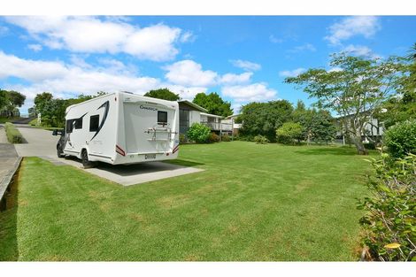 Photo of property in 16 Bay Vista Drive, Red Beach, 0932