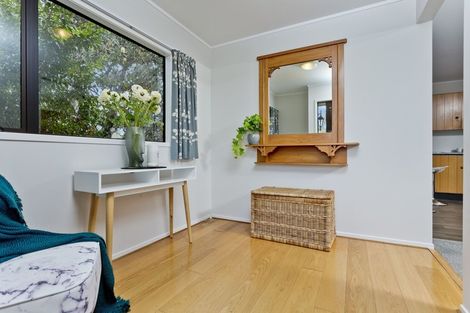 Photo of property in 1/24 Reynolds Place, Torbay, Auckland, 0630