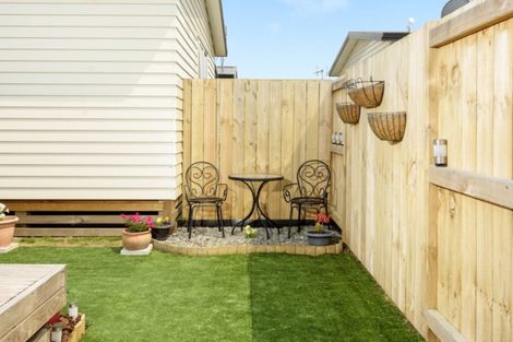 Photo of property in 11 Kamahi Crescent, Papamoa Beach, Papamoa, 3118