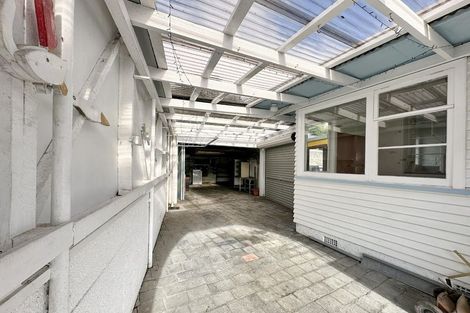 Photo of property in 216 Waddington Drive, Naenae, Lower Hutt, 5011