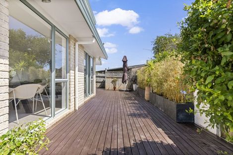 Photo of property in 2/67 Andrew Road, Howick, Auckland, 2010