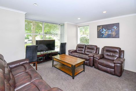 Photo of property in 53 Bruce Pulman Drive, Takanini, 2112