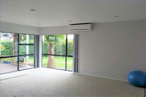 Photo of property in 1 Chiania Place, Somerville, Auckland, 2014