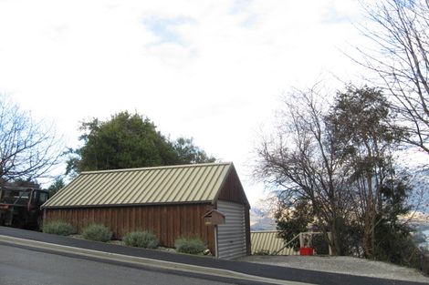 Photo of property in 31a Greenstone Place, Fernhill, Queenstown, 9300