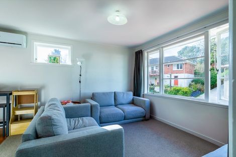 Photo of property in 17 Hutchinson Avenue, New Lynn, Auckland, 0600