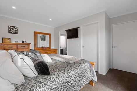 Photo of property in 22 Dreaver Drive, Waitara, 4320