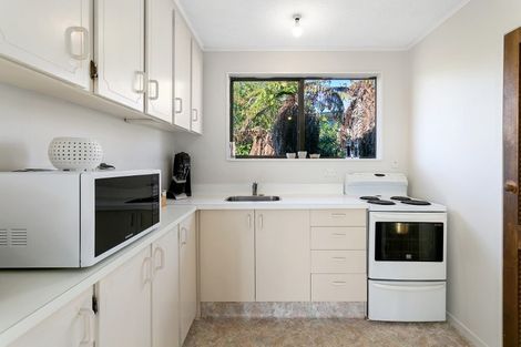 Photo of property in 9 Gladstone Grove, Richmond Heights, Taupo, 3330