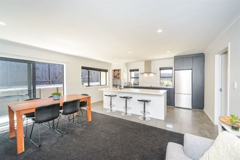 Photo of property in 8 Poplar Grove, Feilding, 4702