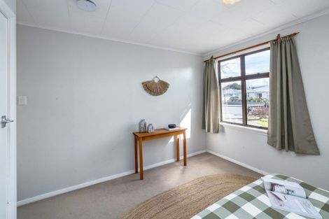 Photo of property in 14 Armstrong Avenue, Carterton, 5713