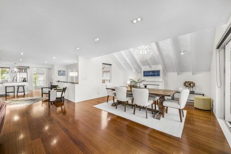 Photo of property in 20 King Edward Parade, Devonport, Auckland, 0624