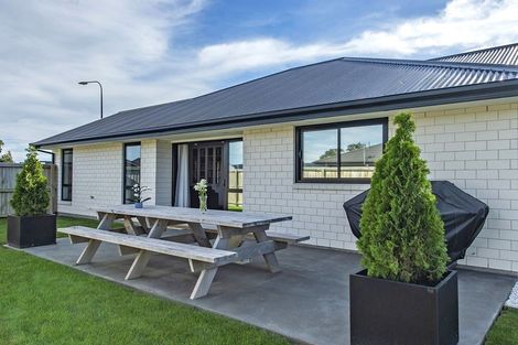 Photo of property in 9 Dynes Road, Rolleston, 7615