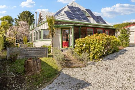 Photo of property in 124 Marine Drive, Diamond Harbour, Lyttelton, 8971