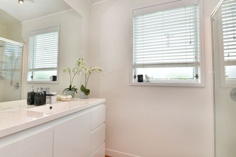 Photo of property in 21 Laurence Street, Manly, Whangaparaoa, 0930