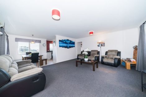 Photo of property in 17 King Street, Halcombe, Feilding, 4779