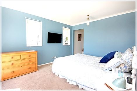 Photo of property in 47 Nash Parade, Foxton Beach, Foxton, 4815