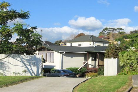Photo of property in 2/24 Rakaia Rise, Clover Park, Auckland, 2019