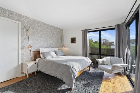 Photo of property in 69a Beachville Road, Redcliffs, Christchurch, 8081