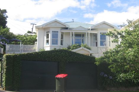 Photo of property in 24 Plunket Street, Kelburn, Wellington, 6012