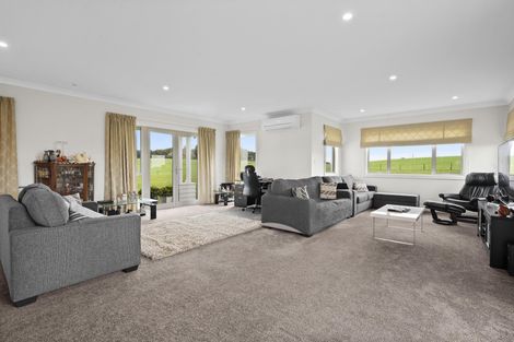 Photo of property in 3 Sands Road, Waiuku, 2681