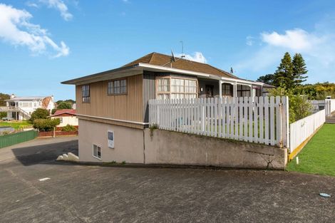 Photo of property in 19 York Street, Gonville, Whanganui, 4501