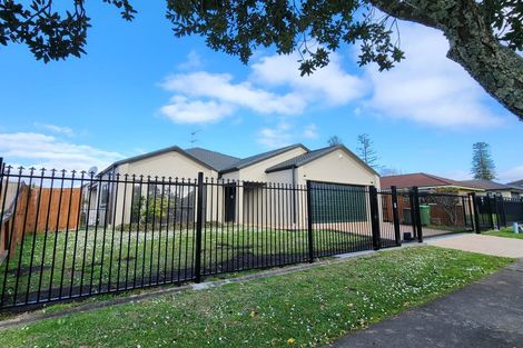 Photo of property in 12 Sheddings Lane, East Tamaki, Auckland, 2016