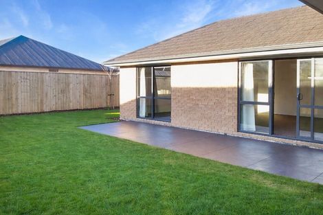 Photo of property in 8 Loeb Place, Rolleston, 7614