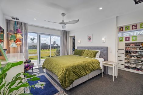 Photo of property in 15 Whitby Avenue, Whitianga, 3510