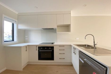 Photo of property in 2/125b Metcalfe Road, Ranui, Auckland, 0612