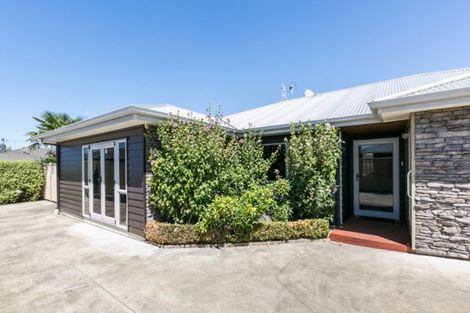 Photo of property in 101a Taradale Road, Onekawa, Napier, 4110
