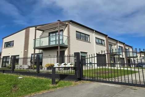 Photo of property in 4a Kelman Road, Kelston, Auckland, 0602