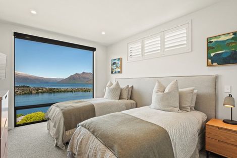 Photo of property in 92 Hensman Road, Queenstown, 9300