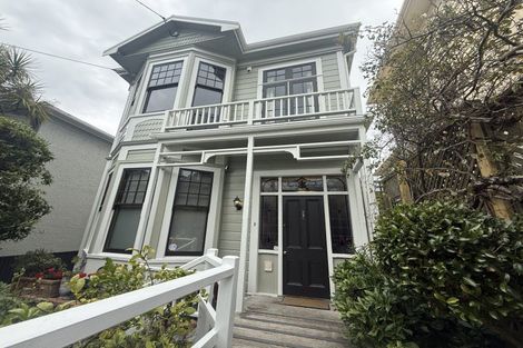 Photo of property in 17 Park Street, Thorndon, Wellington, 6011