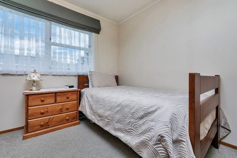 Photo of property in 21 Battle Place, Glenfield, Auckland, 0629