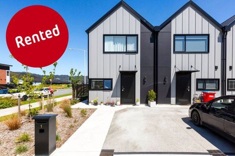 Photo of property in 1 Raeble Walkington Lane, Wallaceville, Upper Hutt, 5018