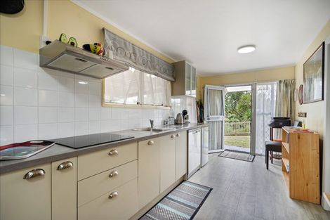 Photo of property in 27 Mcinnes Avenue, Te Kamo, Whangarei, 0112