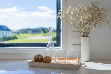 Photo of property in 18 Awatea Drive, Whitianga, 3510