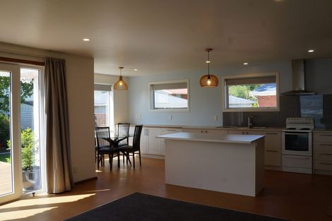 Photo of property in 31 Grahams Road, Ilam, Christchurch, 8041