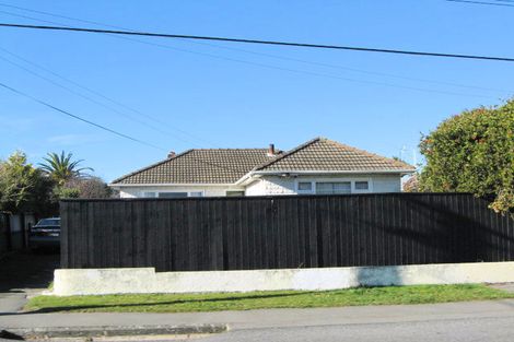 Photo of property in 147 Palmers Road, New Brighton, Christchurch, 8083