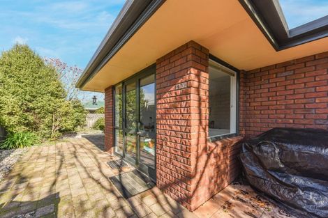 Photo of property in 2 Harcourt Place, Wakefield, 7025