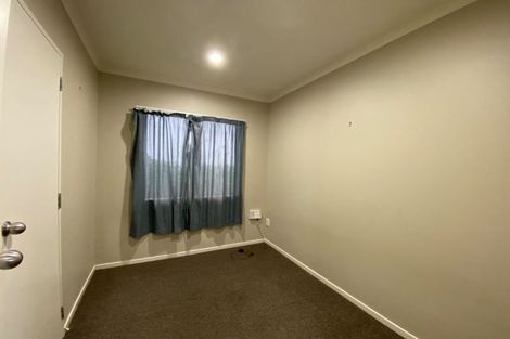 Photo of property in 9 Gallony Avenue, Massey, Auckland, 0614
