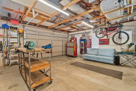 Photo of property in 15 Whitby Avenue, Whitianga, 3510