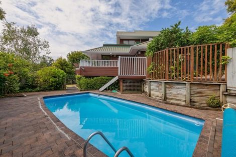 Photo of property in 15 Penguin Drive, Murrays Bay, Auckland, 0630