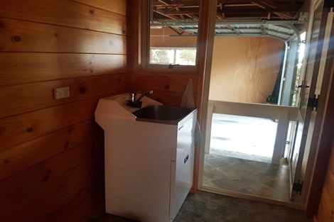 Photo of property in 7 Logan Way, Kelvin Grove, Palmerston North, 4414