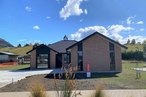 Photo of property in 29 Timsfield Drive, Lake Hawea, Wanaka, 9382