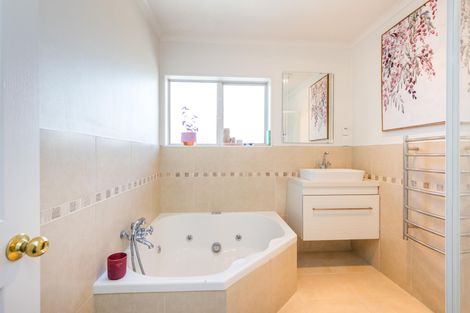 Photo of property in 184 Kelvin Grove Road, Kelvin Grove, Palmerston North, 4414