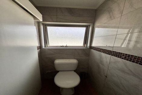 Photo of property in 1/149 View Road, Sunnyvale, Auckland, 0612