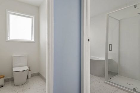 Photo of property in 4 Range Road, Swanson, Auckland, 0816