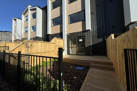 Photo of property in 11 Paetai Lane, Te Atatu Peninsula, Auckland, 0610