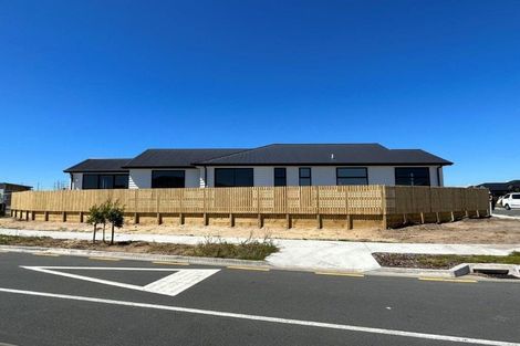 Photo of property in 41 Pasture Way, Papamoa, 3118