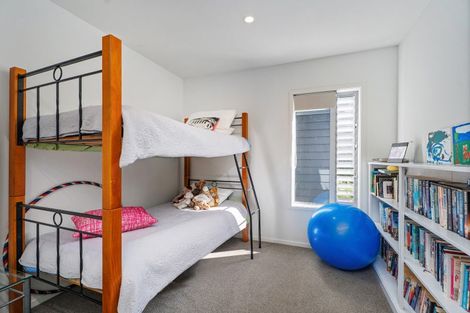 Photo of property in 11 Puriri Place, Whitianga, 3510